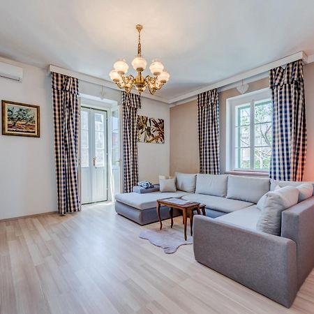 Apartment Pape Сплит Екстериор снимка