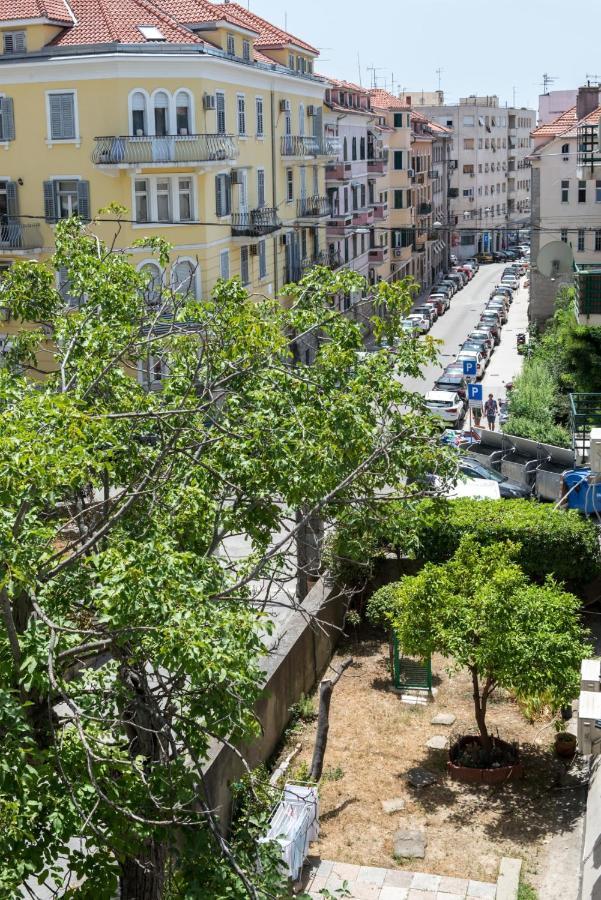 Apartment Pape Сплит Екстериор снимка