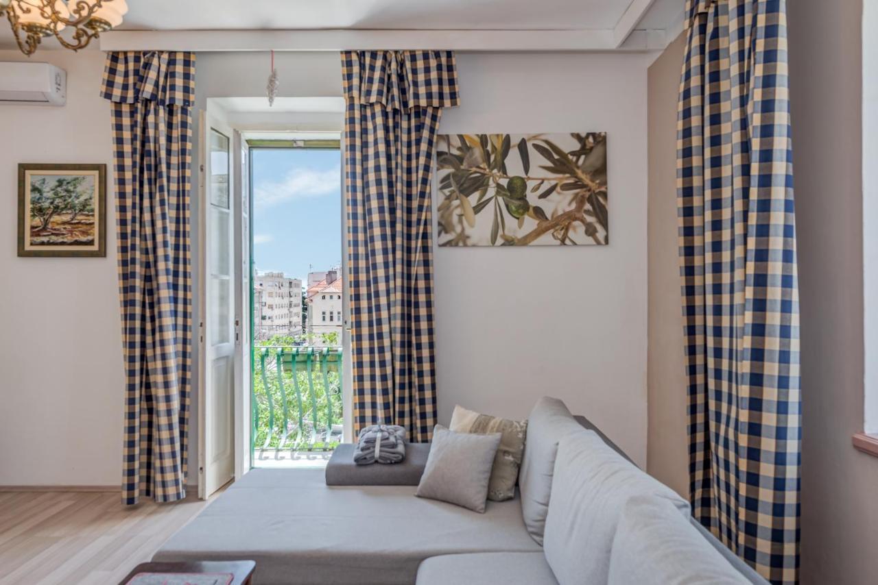 Apartment Pape Сплит Екстериор снимка