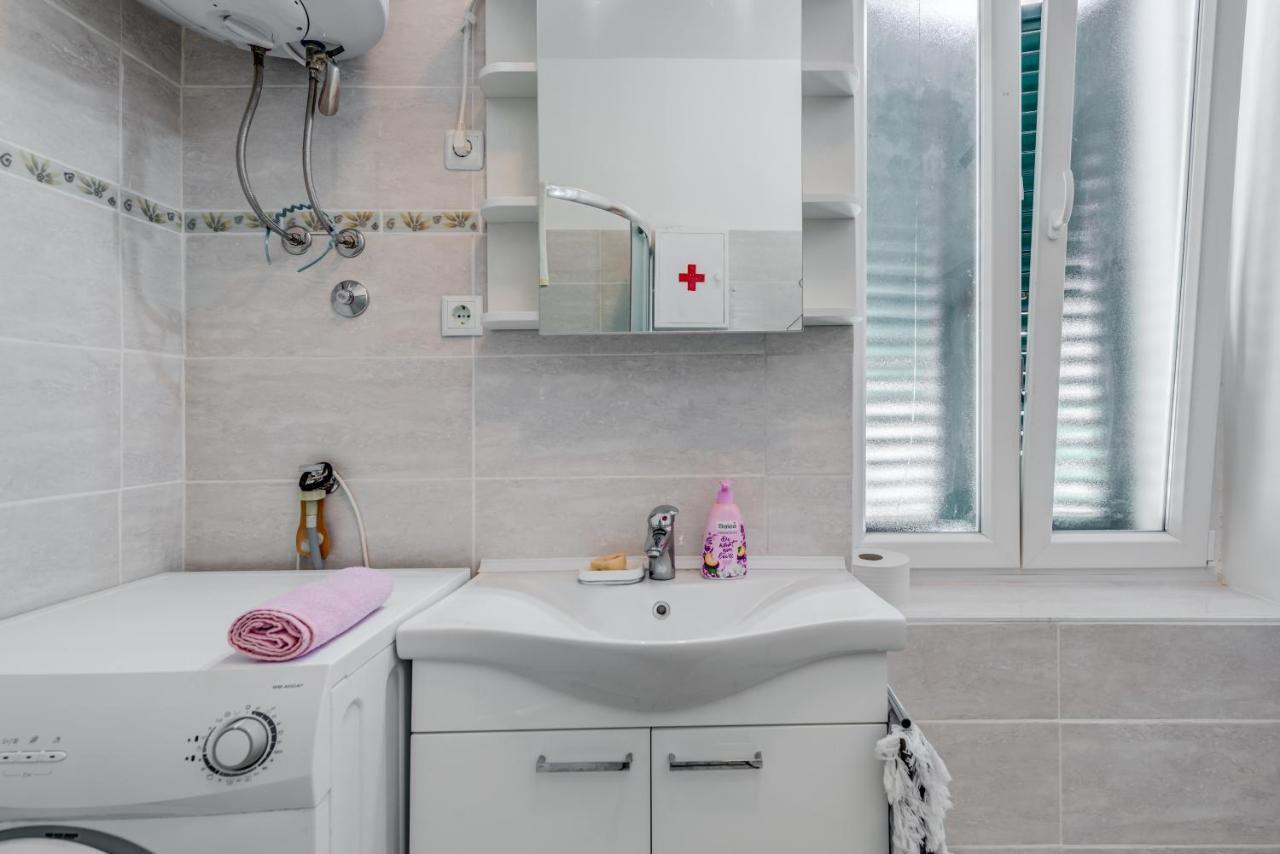 Apartment Pape Сплит Екстериор снимка